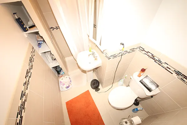 Rented by Bien Realty Ltd | media 22