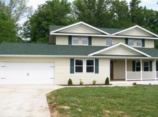 1402 Fall Creek Rd, Kingsport, TN 37664