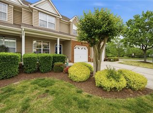 978 Hunley Dr, Virginia Beach, VA 23462