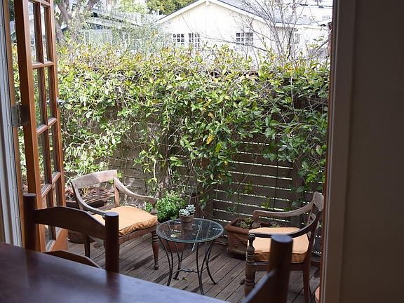 3rd image of 1218 Cabrillo Ave