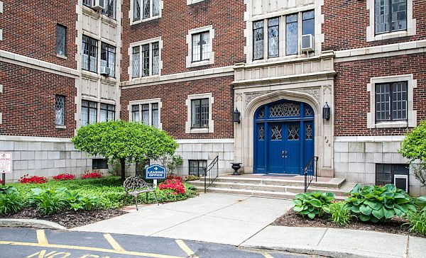 1st image of 520 Clay Ave #3102