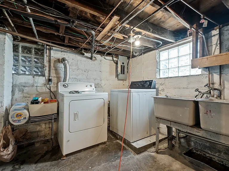 1034 Mohawk Ave — Photo 15