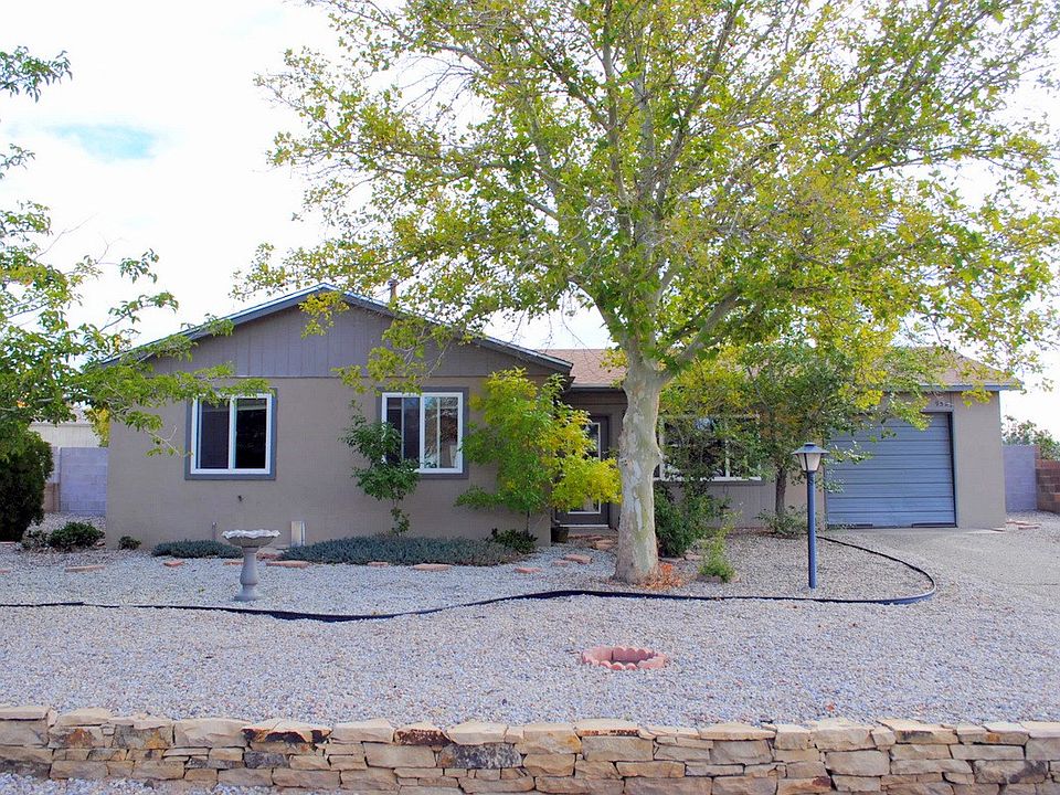 1st image of 952 Sunflower Dr SW