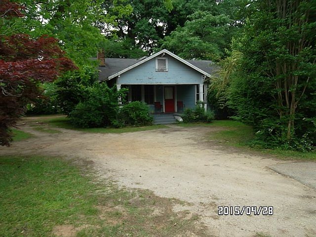 2nd image of 117  Forest Avenue