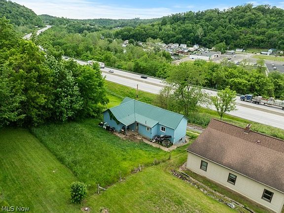 5th image of 56390 Boyd Ave