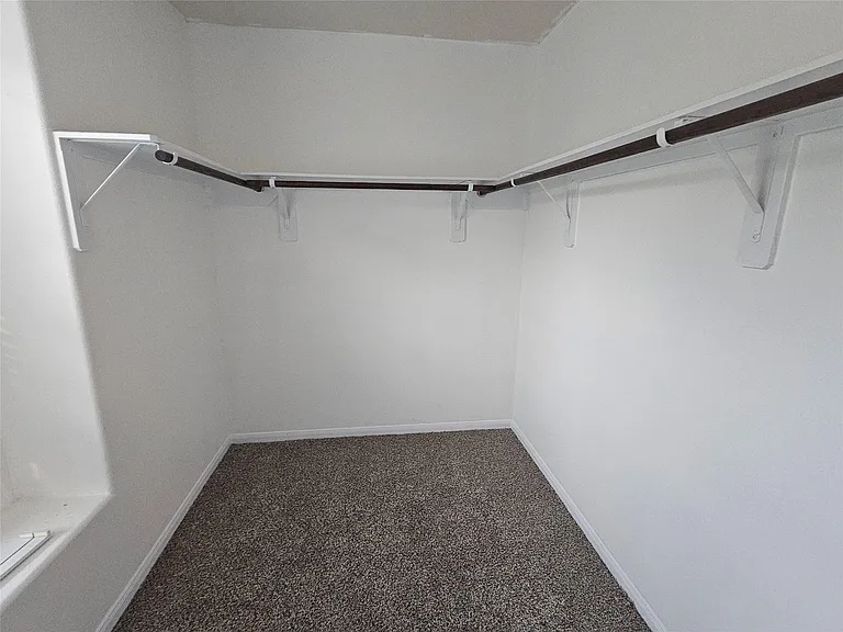 9938 Swallow Dr — Photo 12