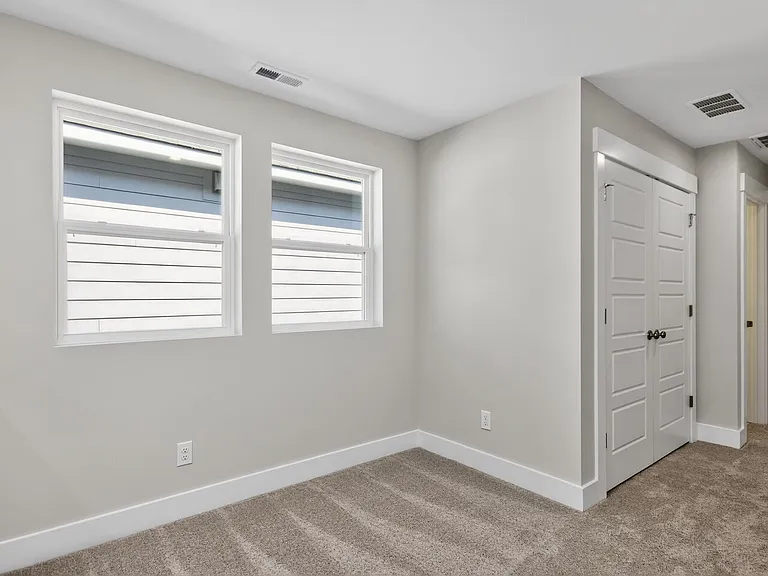 33 Hillway Rd — Photo 26