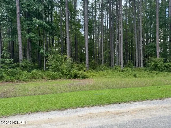 339 Port Drive, Oriental, NC 28571