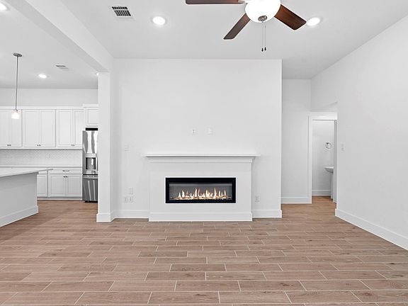5th image of 9414 Autumn Vale Dr