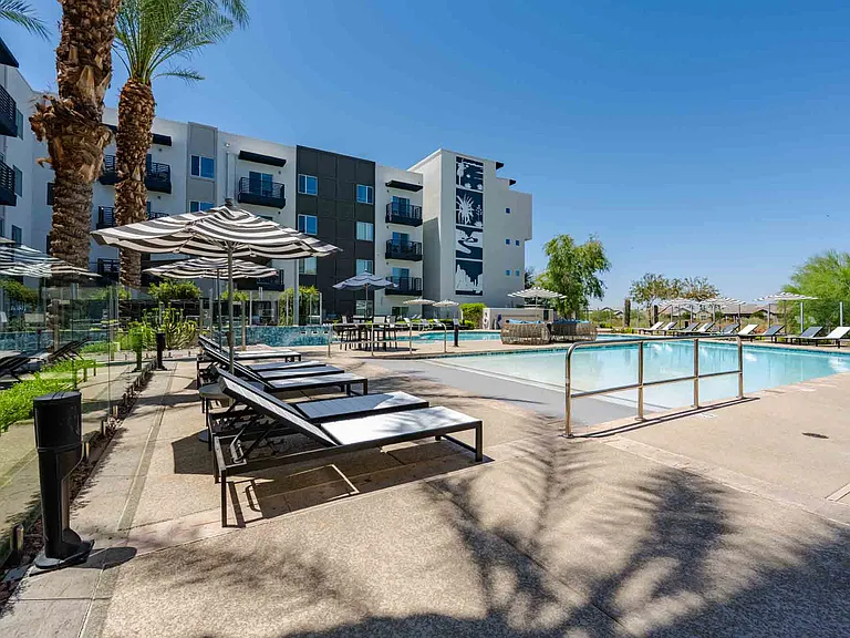 Slate, Scottsdale, AZ, Heated Resort-Style Pool