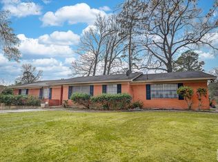 201 Melrose Dr, Texarkana, TX 75501