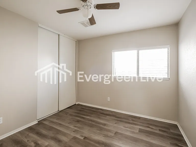8053 W Caron Dr — Photo 13
