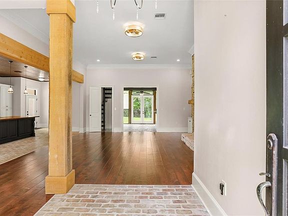 4th image of 117 Kellywood Ct