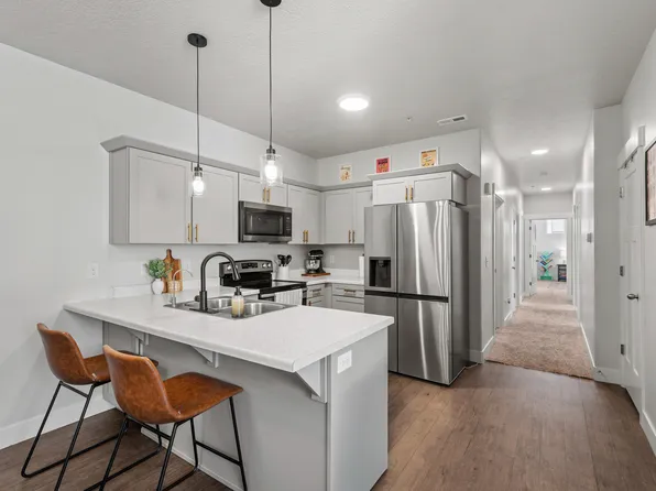 1386 N 3830 W #Q203, Lehi, UT 84043