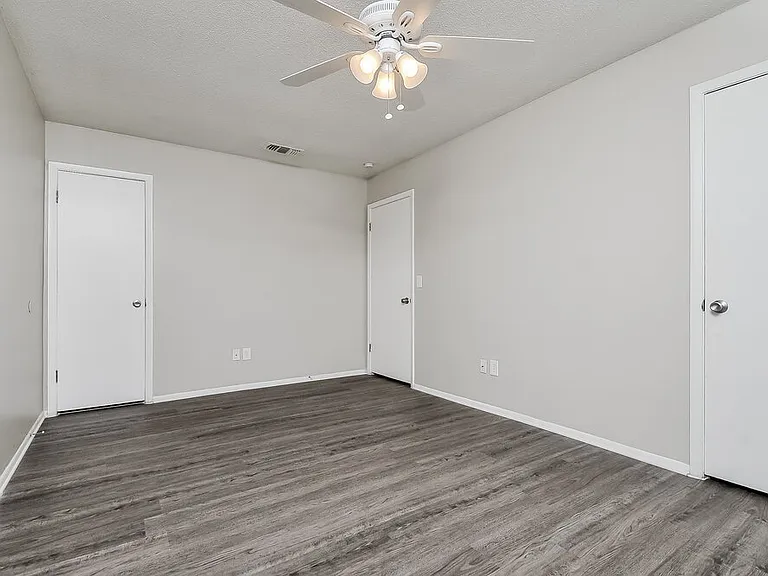 5927 Stokes Rd — Photo 16
