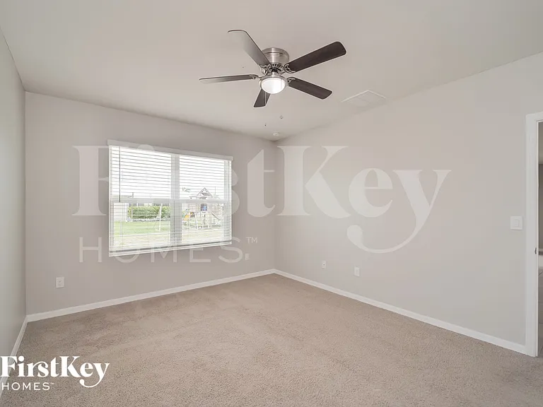 1627 SW 25th Ln — Photo 9