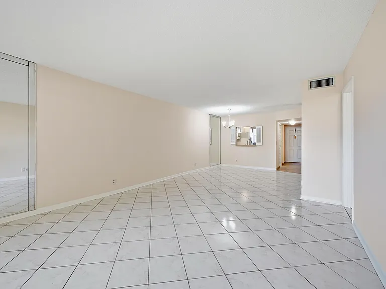 2960 SW 22nd Ave #8120 — Photo 12