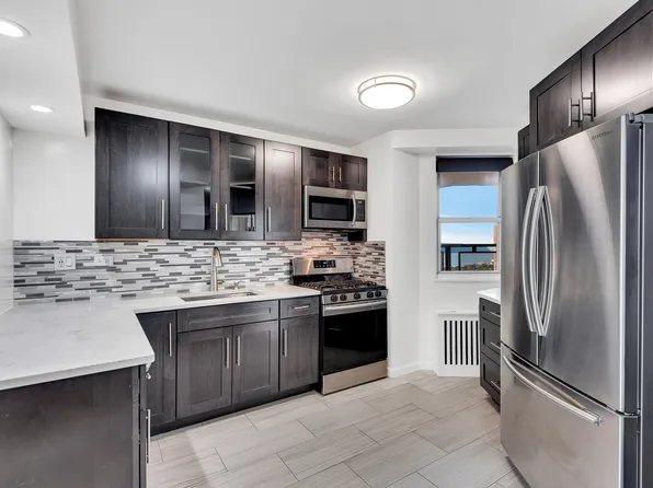 5700 Arlington Avenue image 11 of 14