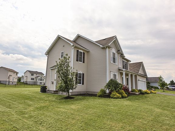 3rd image of 115 Longton Pl