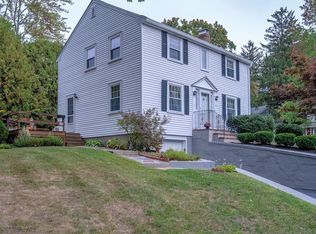 12 Ledgelawn Ave, Lexington, MA 02420