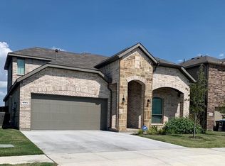 10912 Rockchapel Dr, Haslet, TX 76052