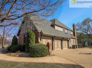 2305 W 125th St, Leawood, KS 66209