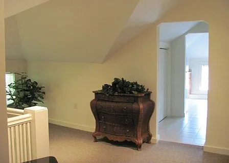 102 Highland Place - 5 — Photo 3
