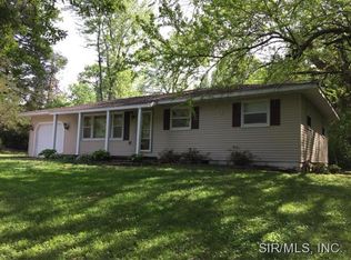 1733 E McCord St, Centralia, IL 62801