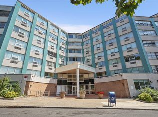 101 Mulberry St PENTHOUSE 605, Springfield, MA 01105