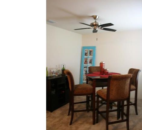 4th image of 935 Eisenhower Blvd #937