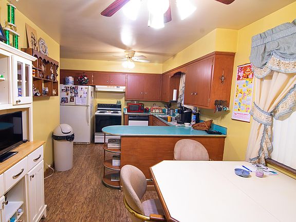 5th image of 4980 Palmetto St