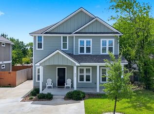 607 Peyton St, College Station, TX 77840