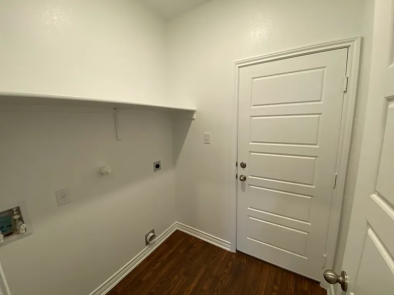 10643 W Military Dr #7 — Photo 20