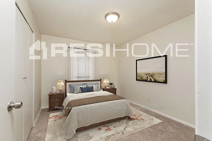 2725 Hackberry Ln — Photo 9