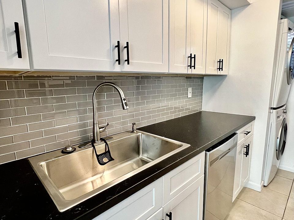 Brand New kitchen cabinets, sink and dishwasher 2023