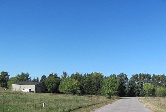 Exterior Neighborhood (street photo)
