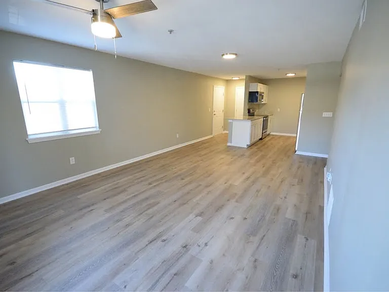 1150 E 51st St #2C — Photo 10