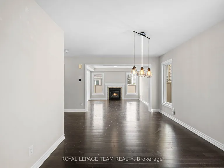 127 Solaris Dr — Photo 3