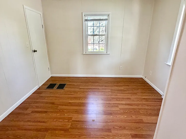 1310 Scott St — Photo 13