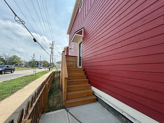 2nd image of 1651 Spann Ave #B