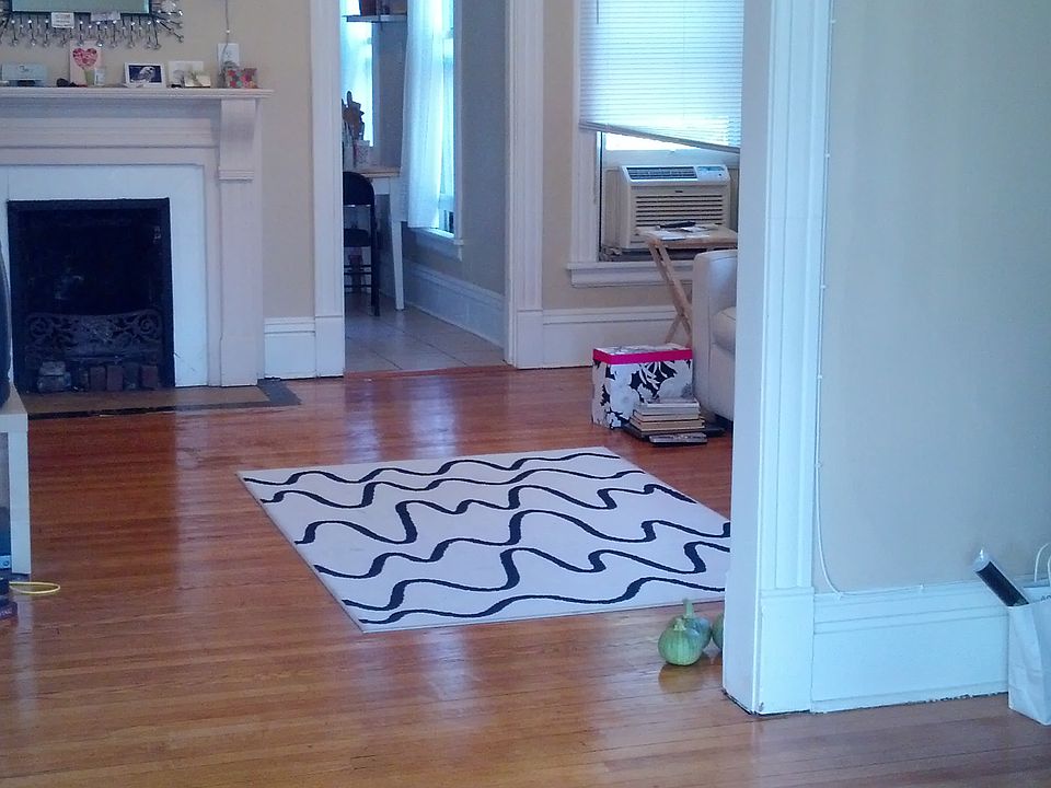 2 Living Areas