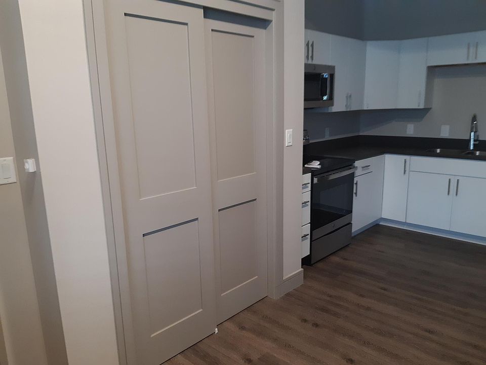 2nd image of 1703 Home Ave #101