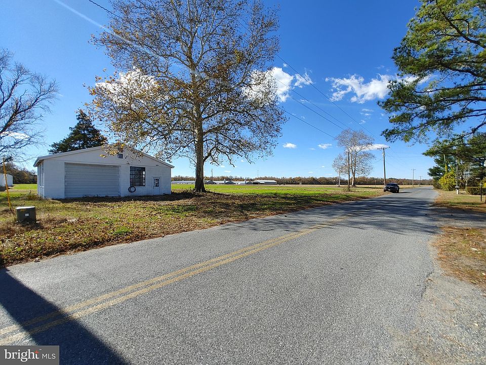 1st image of 28035 Possum Hill Rd