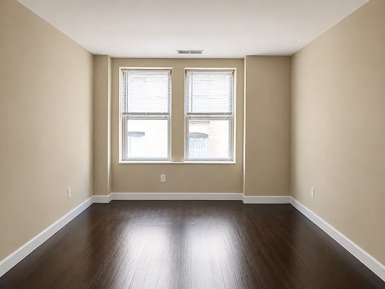627 Clara Ave #206 — Photo 10