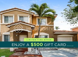 16546 SW 97th Ter, Miami, FL 33196