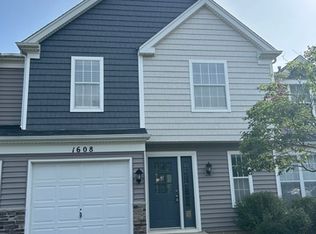 1608 Pebble Beach Cir #1608, Elgin, IL 60123
