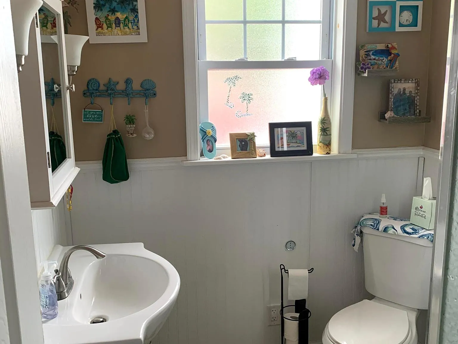 3 bed, 806 sqft, $1,200 — Photo 3