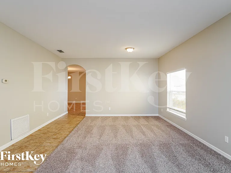 1823 Ribbon Falls Pkwy — Photo 7