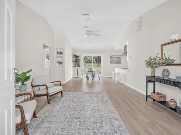 6320 Pine Cir S, Saint Augustine, FL 32095