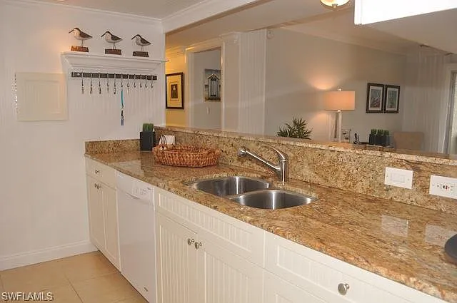 555 Park Shore Dr #B-410 — Photo 6